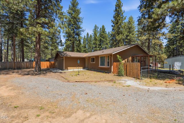 60282 Pawnee Lane, Bend, OR 97702