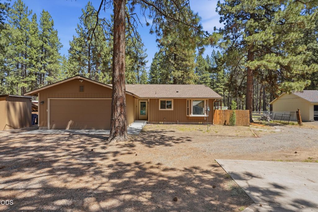 60282 Pawnee Lane, Bend, OR 97702