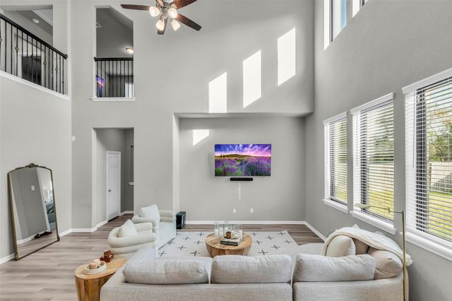 2627 Settler Hill Drive, Fresno, TX 77545