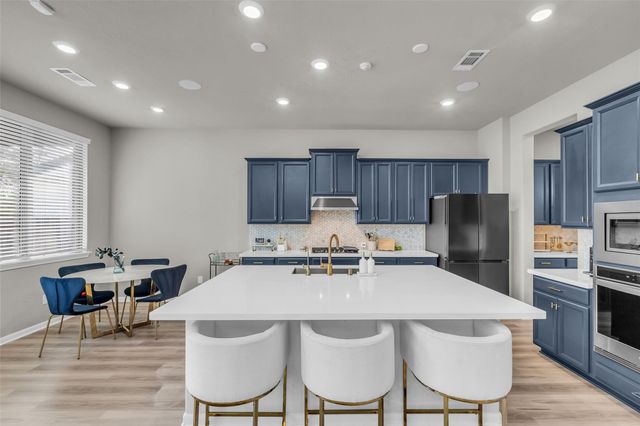 2627 Settler Hill Drive, Fresno, TX 77545