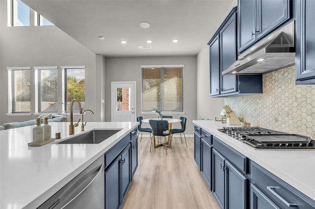 2627 Settler Hill Drive, Fresno, TX 77545