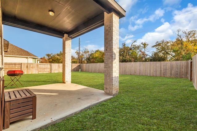 2627 Settler Hill Drive, Fresno, TX 77545