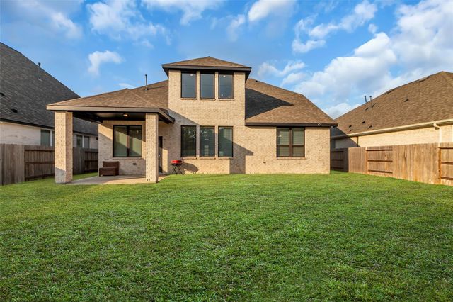 2627 Settler Hill Drive, Fresno, TX 77545