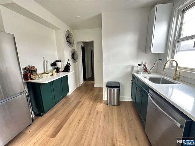 80 Belleville Avenue, Bloomfield, NJ 07003