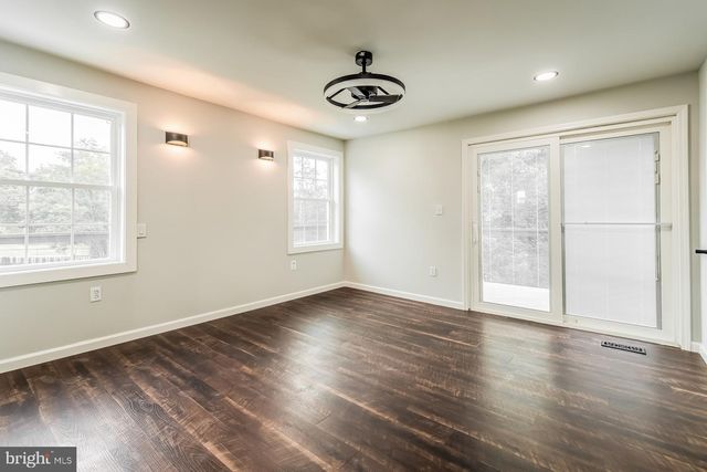 265 MCDONALD RD, Winchester, VA 22602