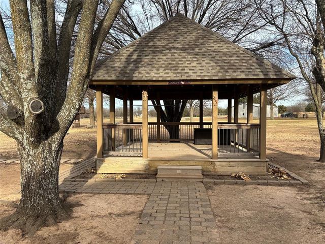 52 Kin-Ville Road, Shawnee, OK 74804