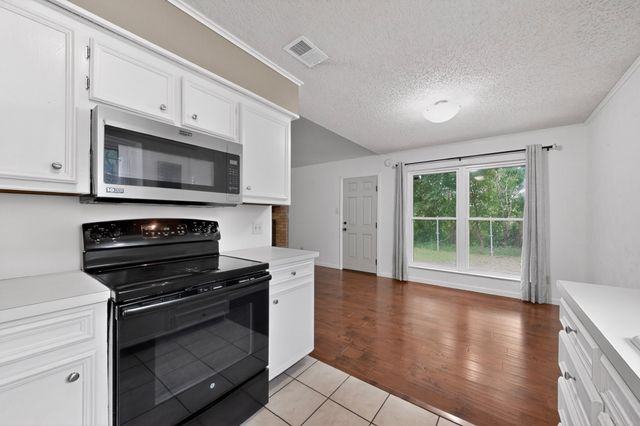 424 Ferenz Avenue, Crowley, TX 76036