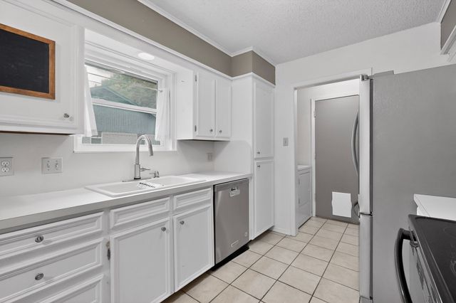 424 Ferenz Avenue, Crowley, TX 76036