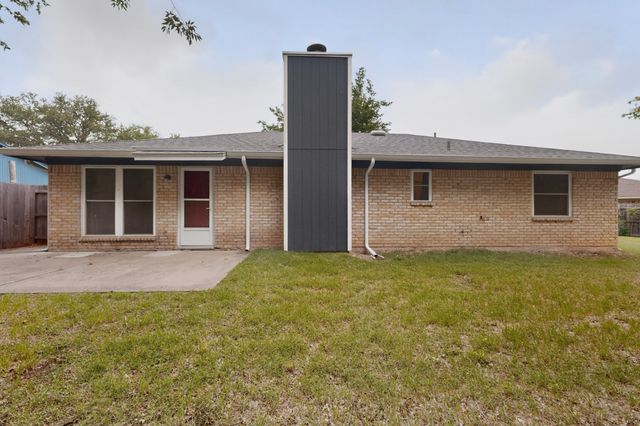 424 Ferenz Avenue, Crowley, TX 76036