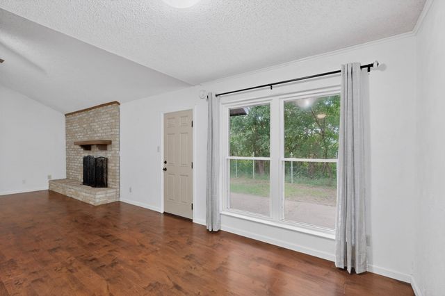 424 Ferenz Avenue, Crowley, TX 76036