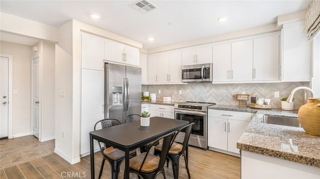 19300 Monticello Grove Way, Riverside, CA 92507