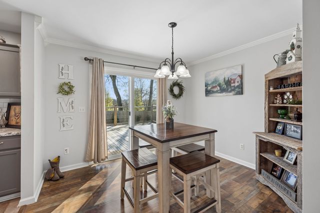 2910 Edge Park Ct, Columbia, TN 38401