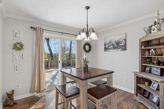 2910 Edge Park Ct, Columbia, TN 38401