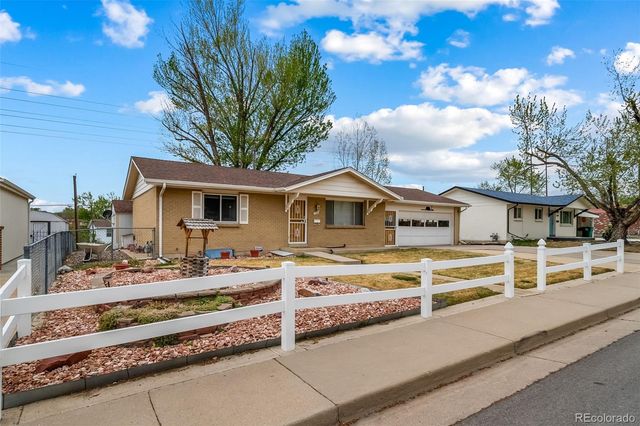 7921 Granada Road, Denver, CO 80221