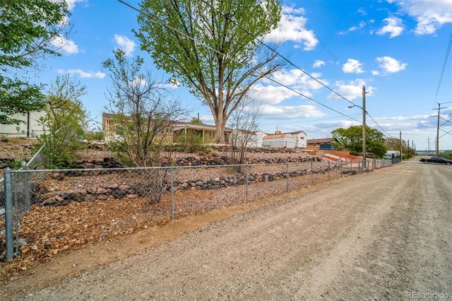 7921 Granada Road, Denver, CO 80221