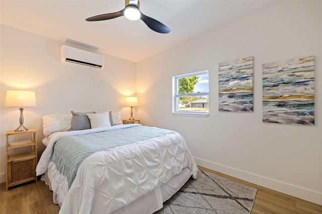 1235 45TH STREET N, St Petersburg, FL 33713