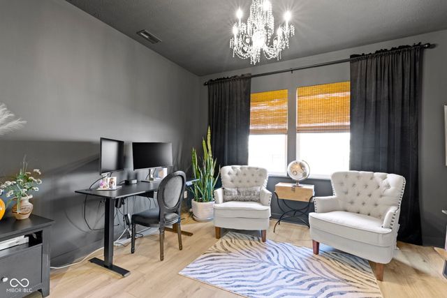 6695 Sugar Creek Lane, Whitestown, IN 46075