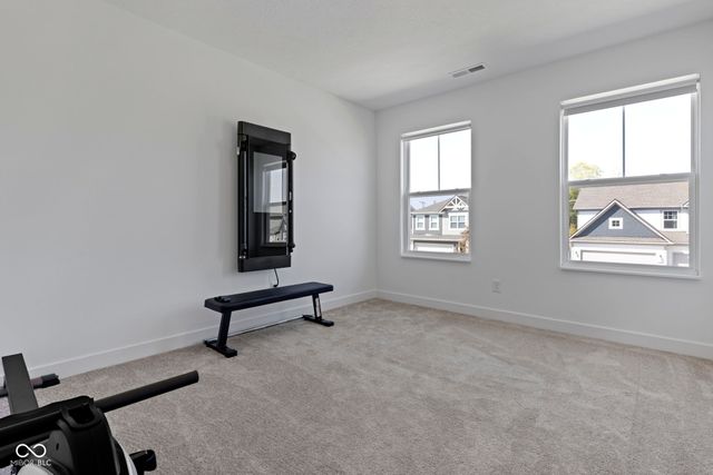 6695 Sugar Creek Lane, Whitestown, IN 46075