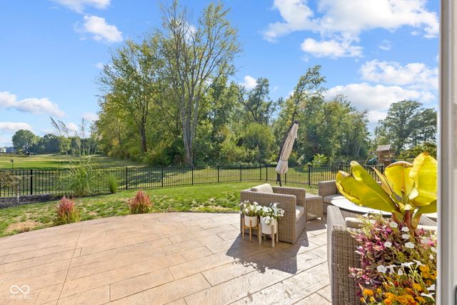 6695 Sugar Creek Lane, Whitestown, IN 46075