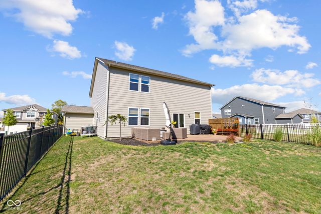 6695 Sugar Creek Lane, Whitestown, IN 46075