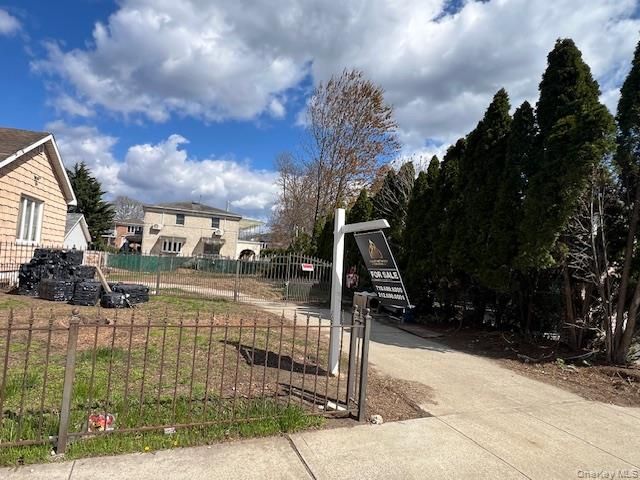 146-43 Bayside Avenue, Flushing, NY 11354