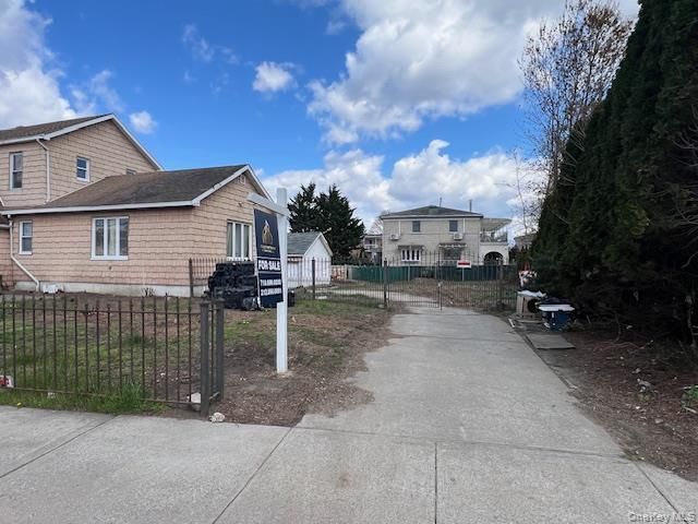 146-43 Bayside Avenue, Flushing, NY 11354