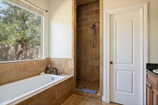901 Panorama DR, Dripping Springs, TX 78620