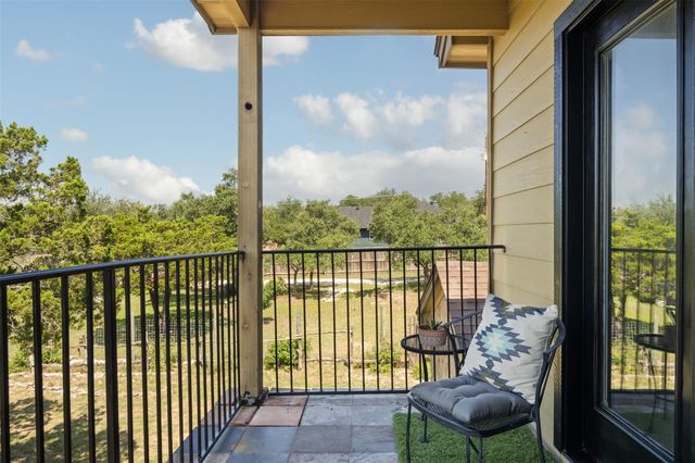 901 Panorama DR, Dripping Springs, TX 78620
