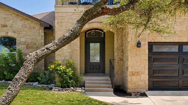 901 Panorama DR, Dripping Springs, TX 78620