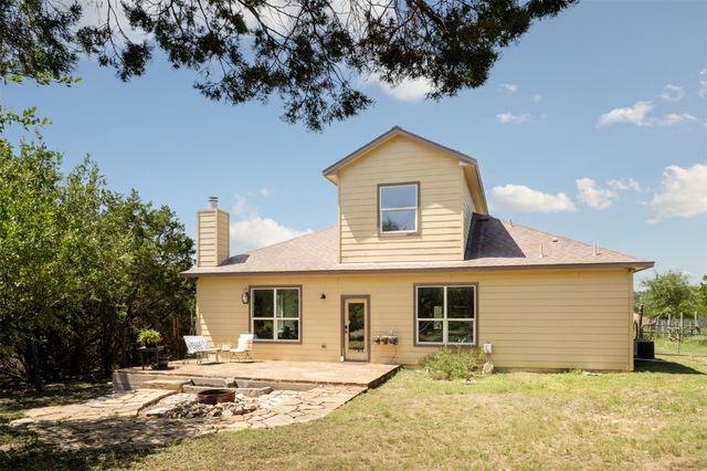 901 Panorama DR, Dripping Springs, TX 78620