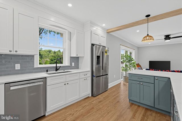 415 RUNNYMEDE AVE, Jenkintown, PA 19046