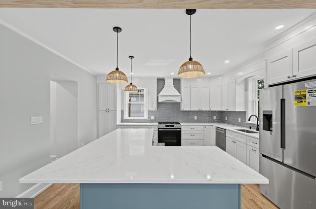415 RUNNYMEDE AVE, Jenkintown, PA 19046