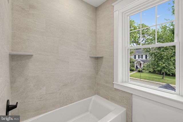 415 RUNNYMEDE AVE, Jenkintown, PA 19046