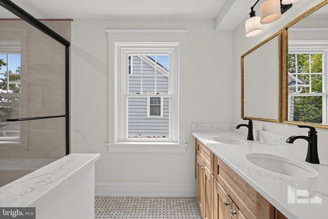 415 RUNNYMEDE AVE, Jenkintown, PA 19046