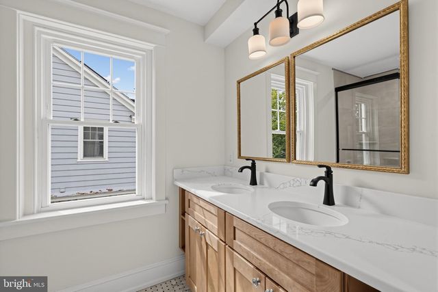 415 RUNNYMEDE AVE, Jenkintown, PA 19046