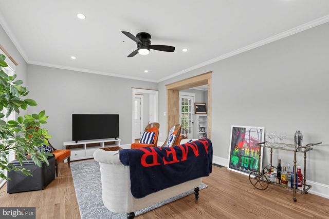 415 RUNNYMEDE AVE, Jenkintown, PA 19046