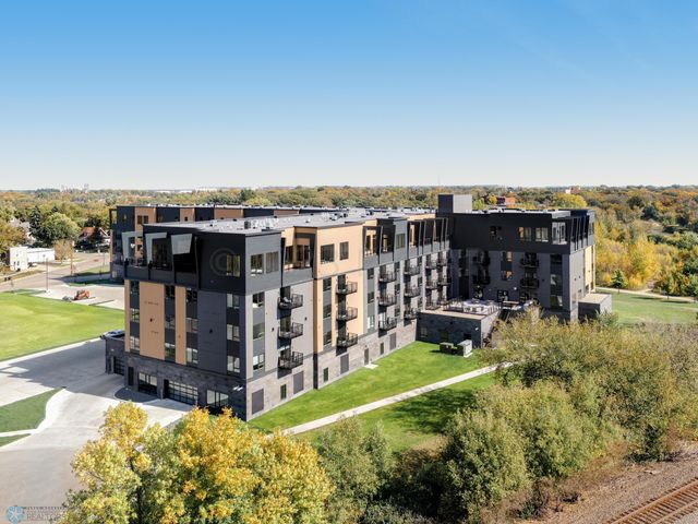 505 OAK Street N 509, Fargo, ND 58102