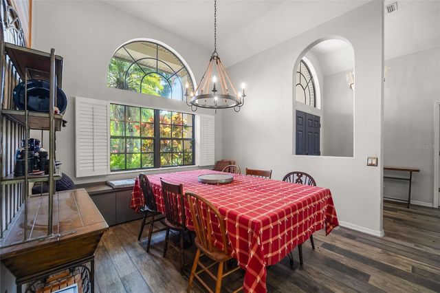 1012 KINGSBOROUGH GARDENS COURT, Lutz, FL 33548