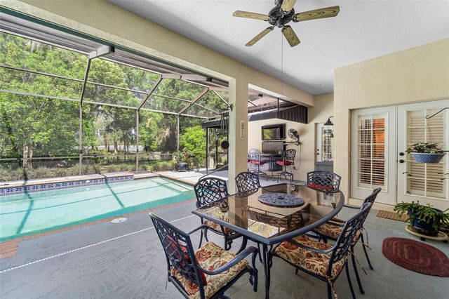 1012 KINGSBOROUGH GARDENS COURT, Lutz, FL 33548