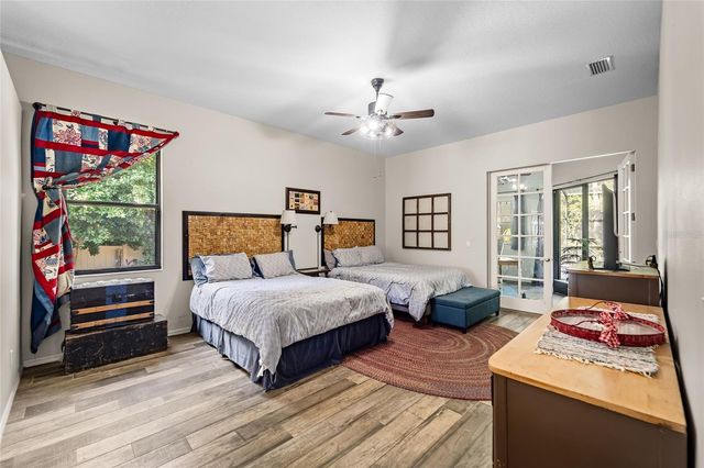 1012 KINGSBOROUGH GARDENS COURT, Lutz, FL 33548