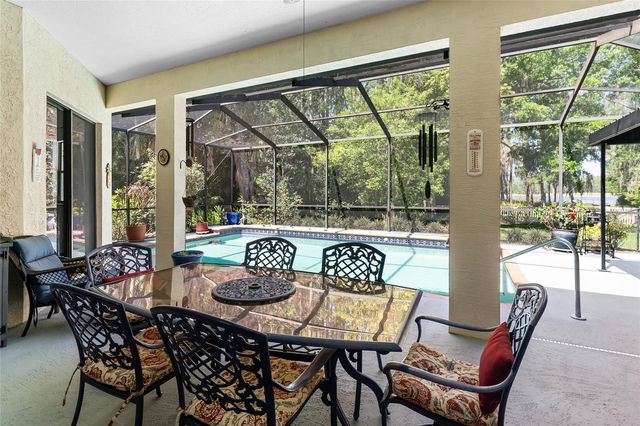 1012 KINGSBOROUGH GARDENS COURT, Lutz, FL 33548