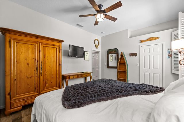 1012 KINGSBOROUGH GARDENS COURT, Lutz, FL 33548