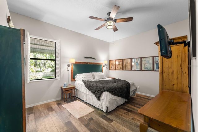 1012 KINGSBOROUGH GARDENS COURT, Lutz, FL 33548