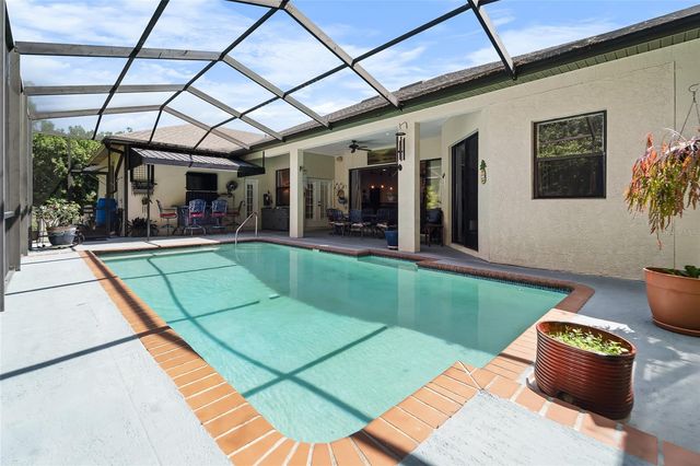 1012 KINGSBOROUGH GARDENS COURT, Lutz, FL 33548