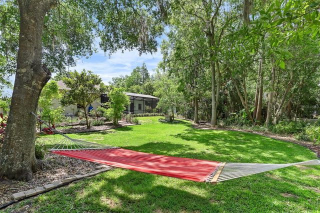 1012 KINGSBOROUGH GARDENS COURT, Lutz, FL 33548