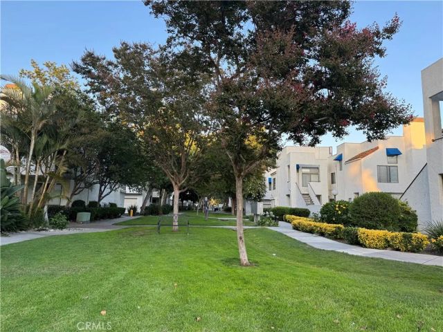 372 Park Shadow Court 44, Baldwin Park, CA 91706