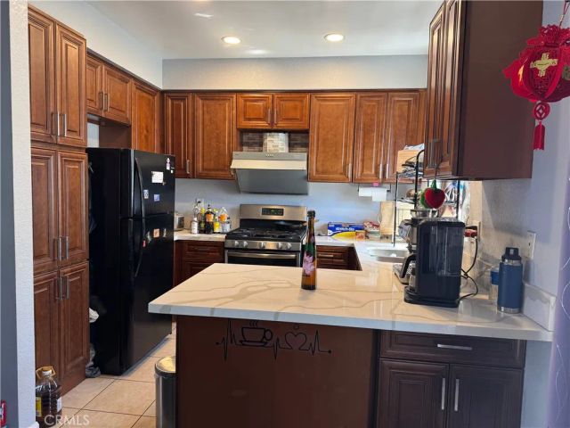 372 Park Shadow Court 44, Baldwin Park, CA 91706