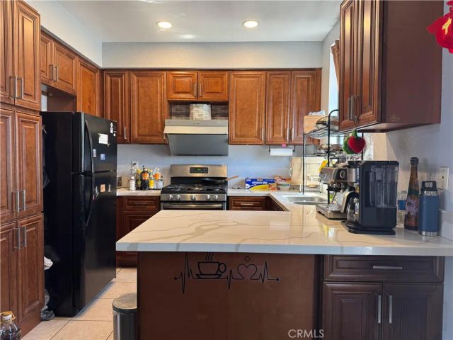 372 Park Shadow Court 44, Baldwin Park, CA 91706