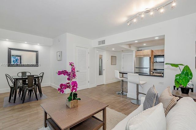 2301 Collins Avenue 1242, Miami Beach, FL 33139