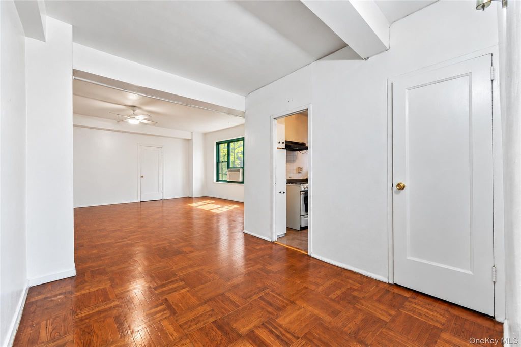 1651 Metropolitan Avenue 5H, Bronx, NY 10462 — photo 3